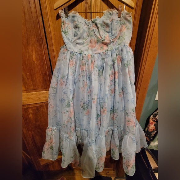 Selkie Strapless Pastel Floral Dress - Picture 5 of 13